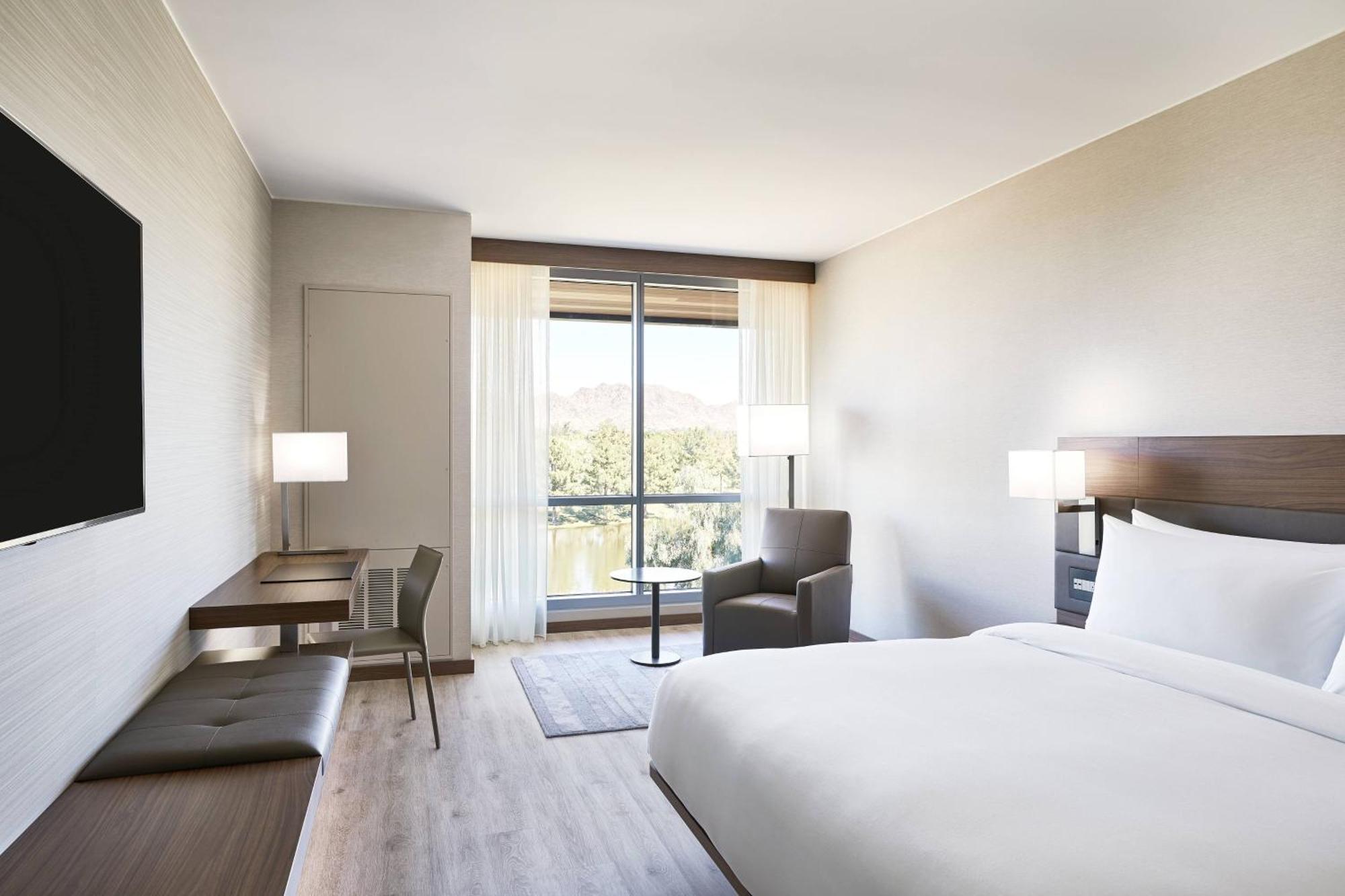 Ac Hotel Phoenix Biltmore Екстериор снимка
