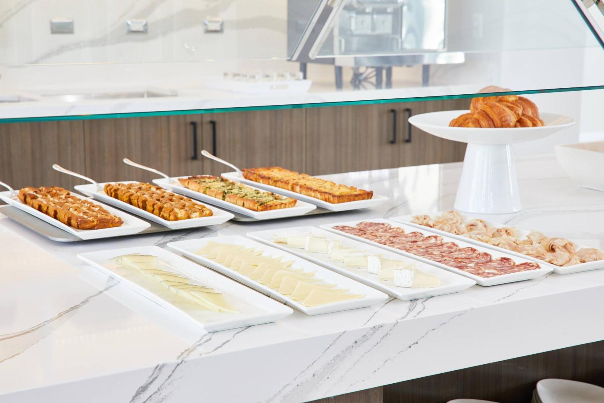 Ac Hotel Phoenix Biltmore Екстериор снимка